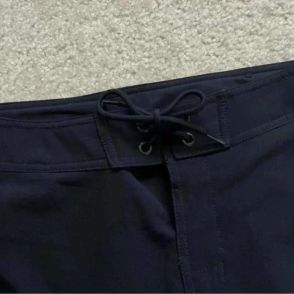 The North Face Whitecap Board Short Black Men Sz 32 Regular Swim Ocean NF0A3G3C